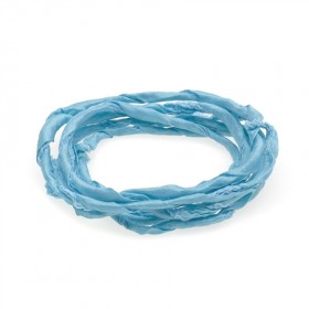 Thomas Sabo cinta de seda en color azul celeste.